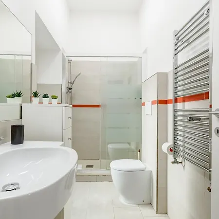 Cosy Apartment- Colosseum- Termini Railway Apartment